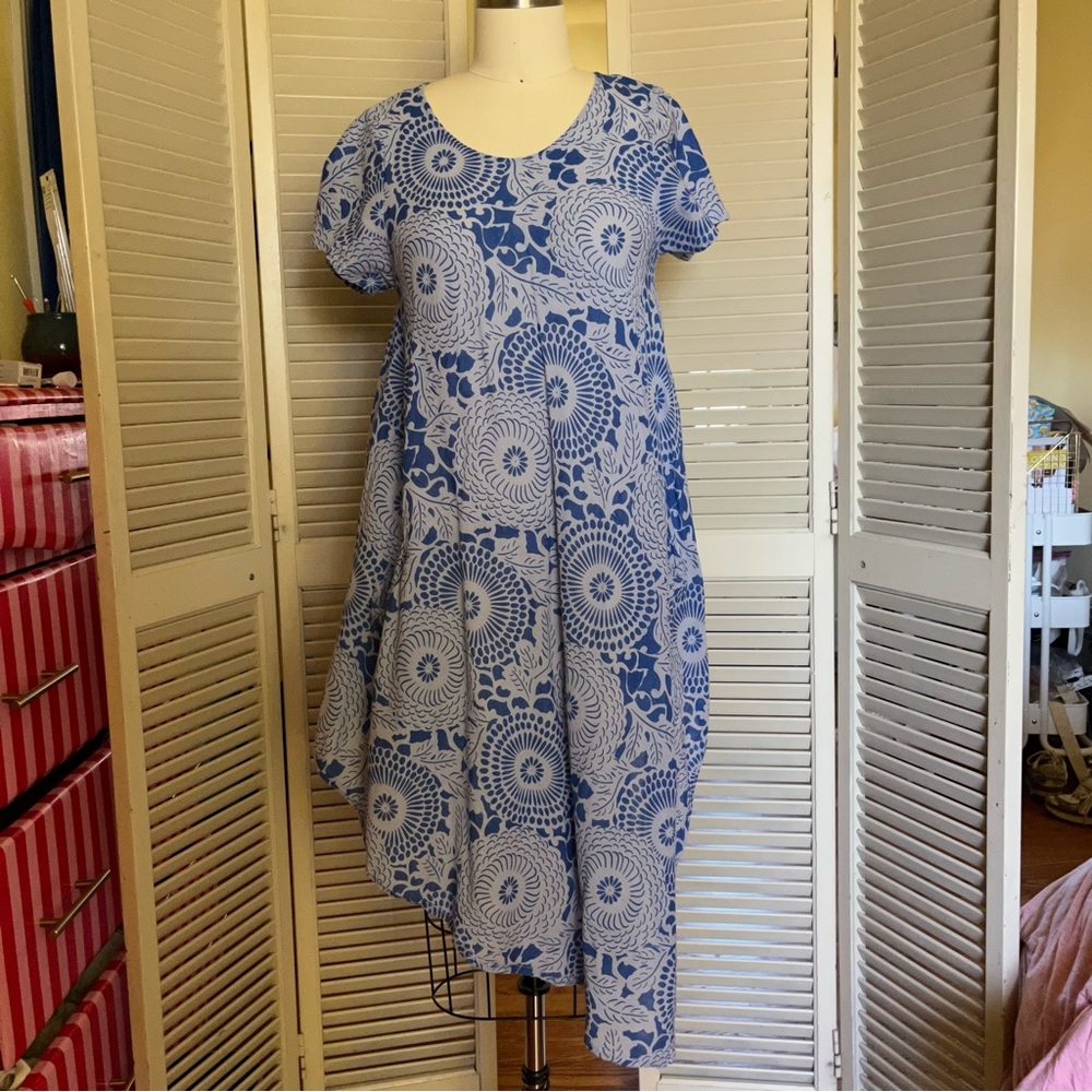Asymmetric Floral Tunic With Pockets